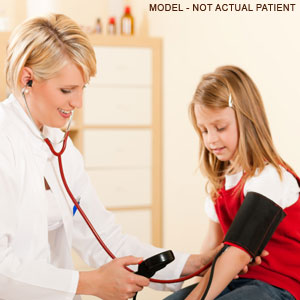 Cómo se diagnostica la presión arterial alta en niños y adolescentes